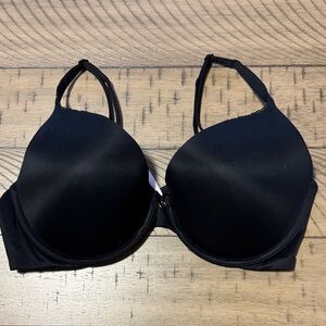 Victoria’’s Secret Body by Victoria perfect shape bra